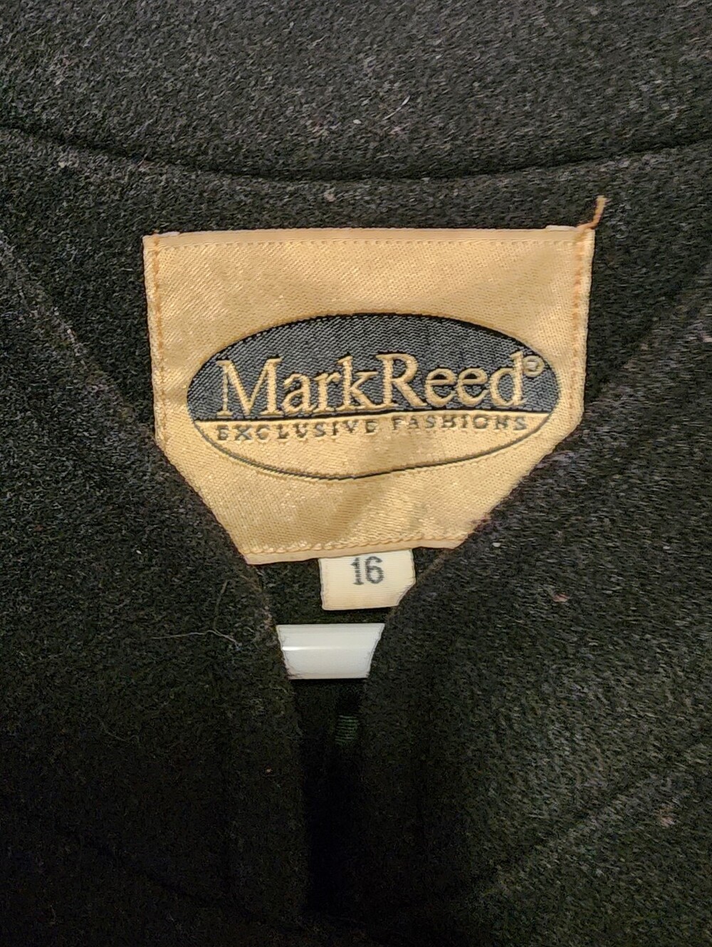 Mark Reed Coat - Picture 2 of 7